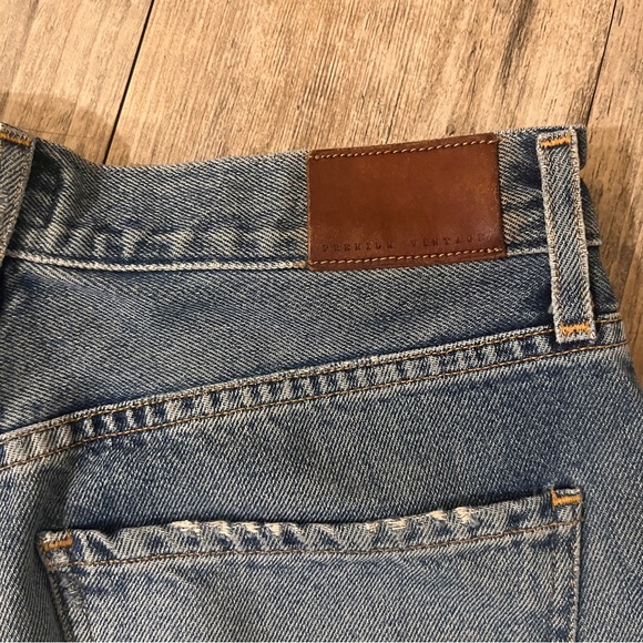 Women's Citizens of Humanity Shorts High Rise Slim Straight Raw Hem Size-26 - Picture 8 of 10